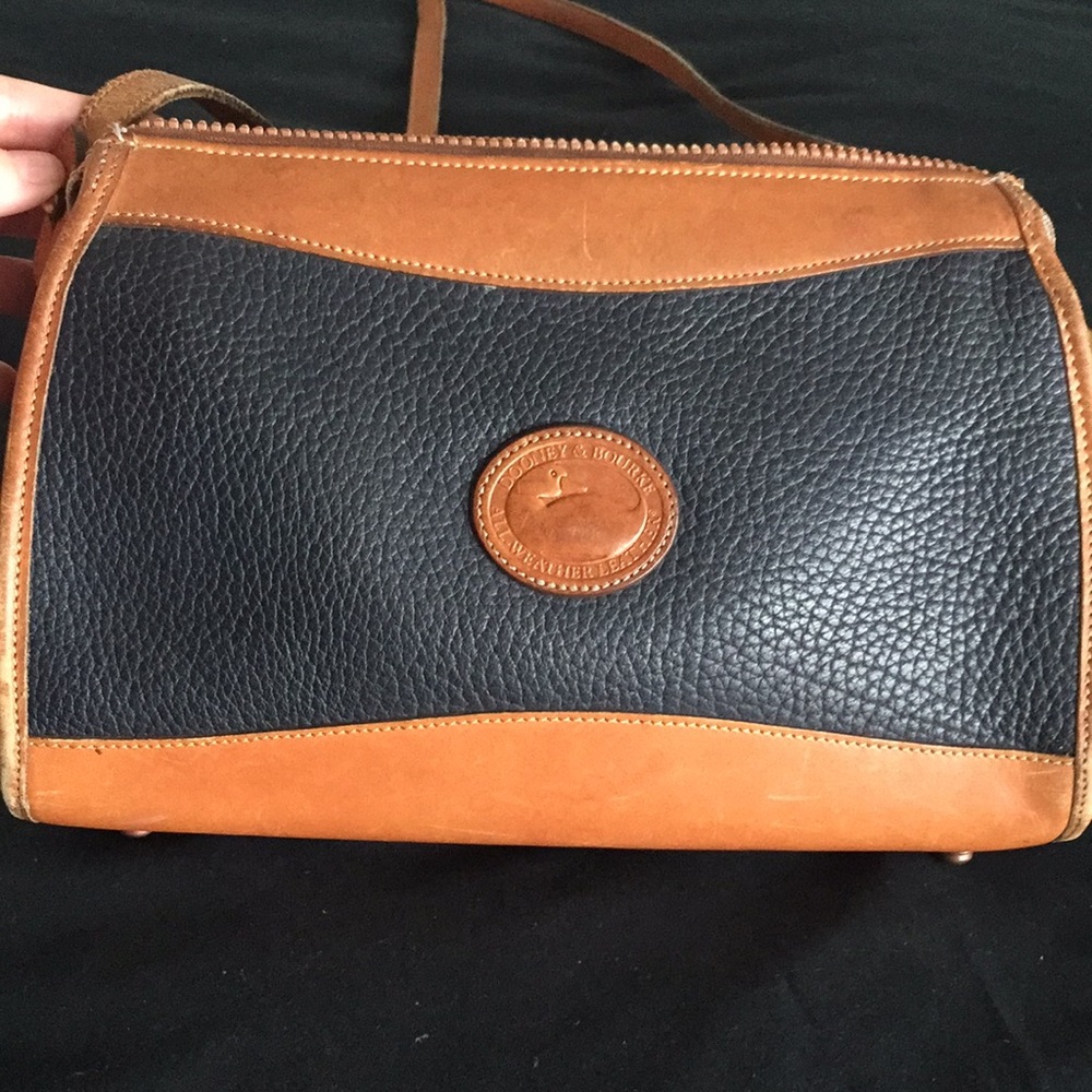Dooney & Bourke crossbody leather purse